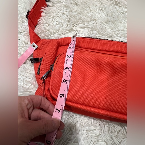 Lug Women's  Hitch In Color Papaya - Picture 5 of 8